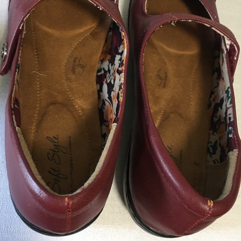 Hush Puppies Soft Style Mary Jane Shoes Sz 11 burgundy/wine EUC Like new - Picture 6 of 13